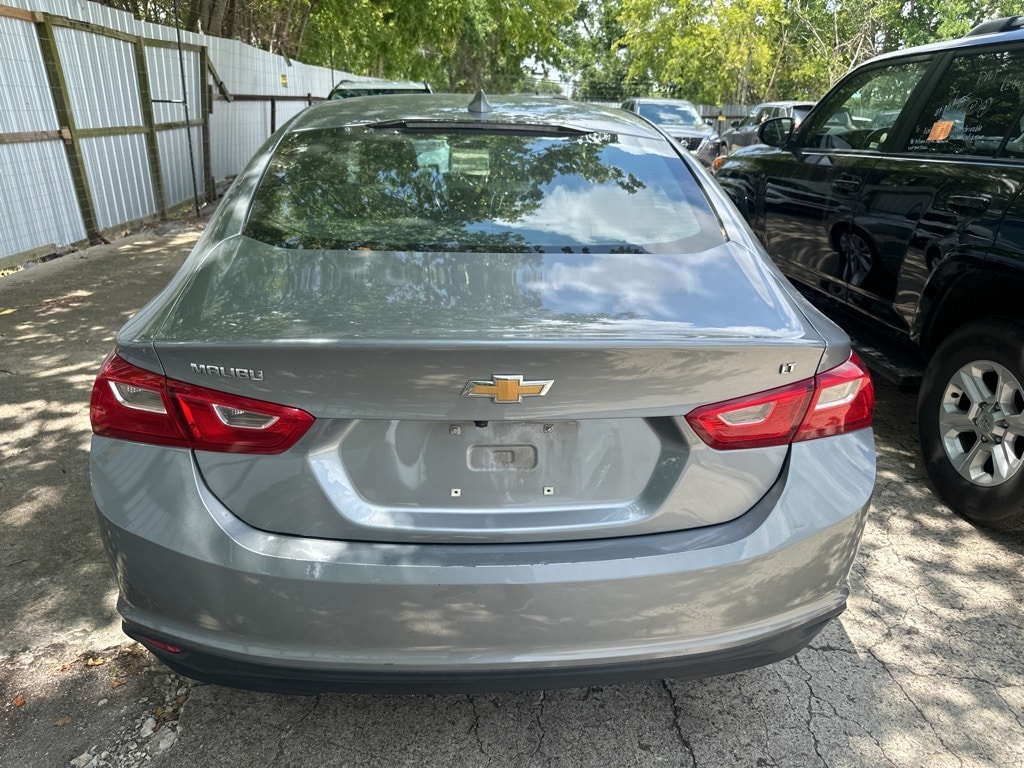Thumbnail: 2023 Chevrolet Malibu - 5