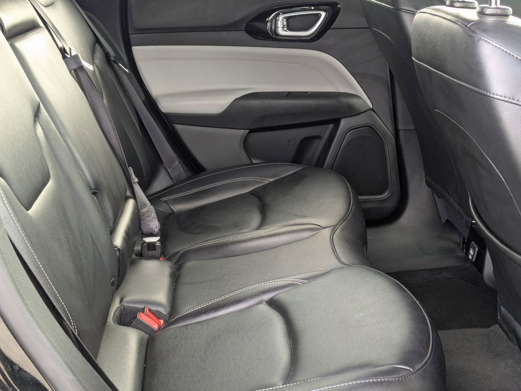 Thumbnail: 2025 Jeep Compass - 27
