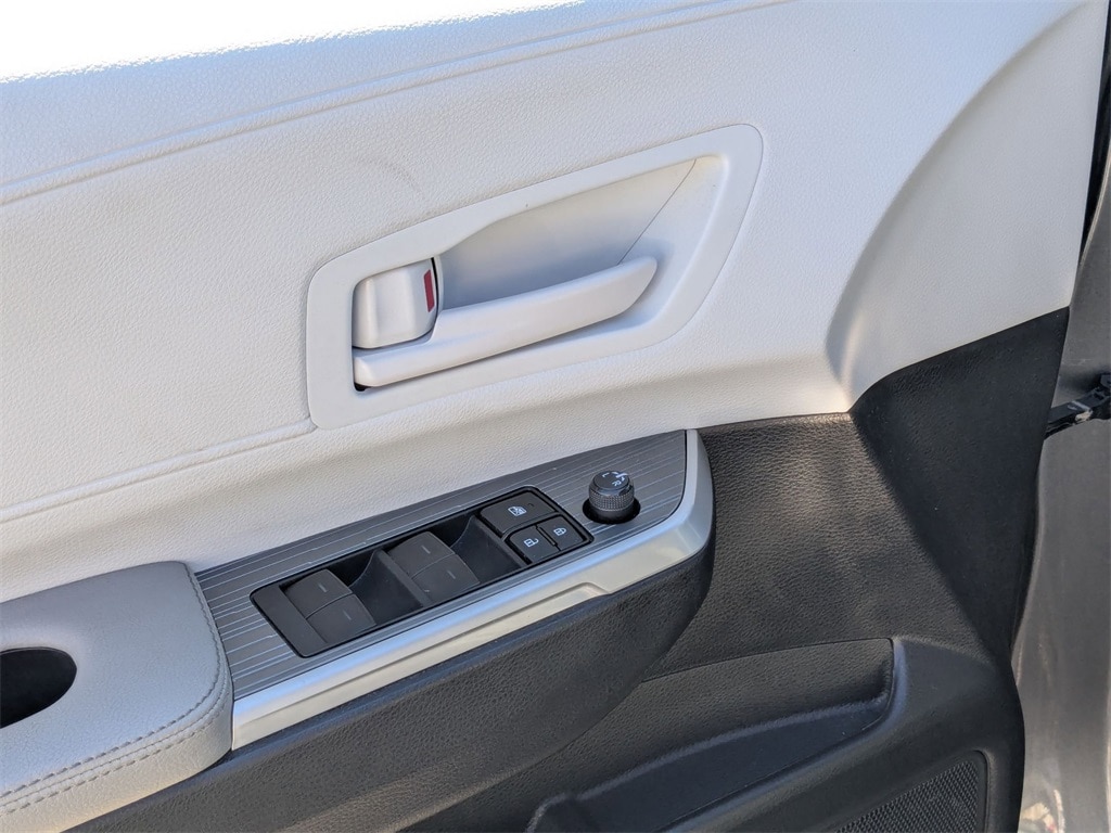 Thumbnail: 2025 Toyota Sienna - 13