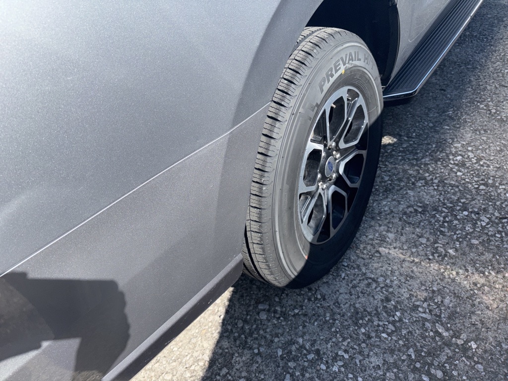 Thumbnail: 2023 Ford Expedition MAX - 8