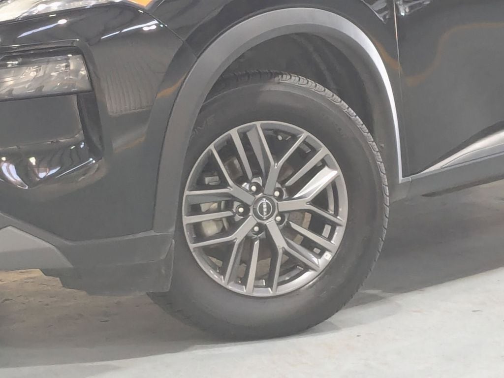 Thumbnail: 2023 Nissan Rogue - 33