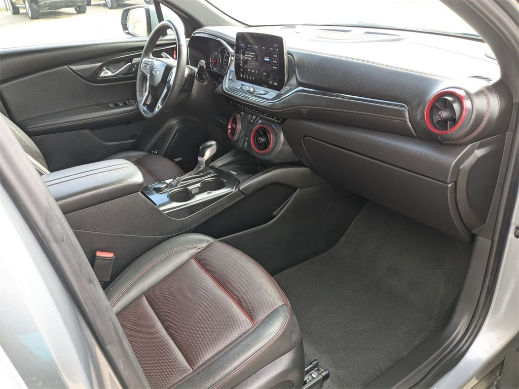 Thumbnail: 2025 Chevrolet Blazer - 32