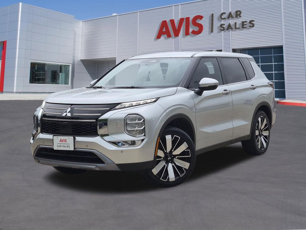 2025 Mitsubishi Outlander SE S-AWC's photo