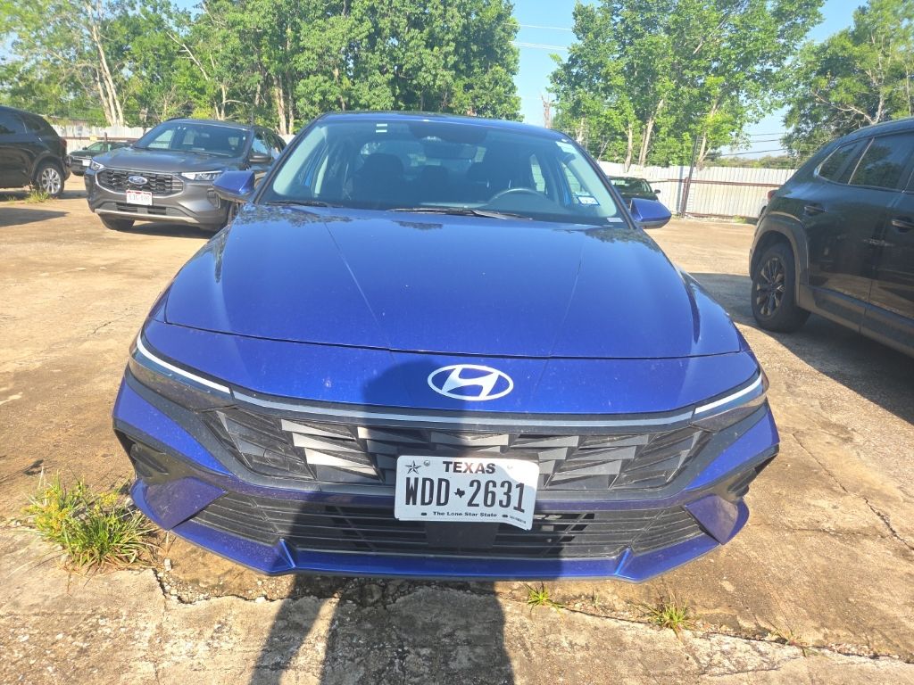 Thumbnail: 2025 Hyundai Elantra - 5