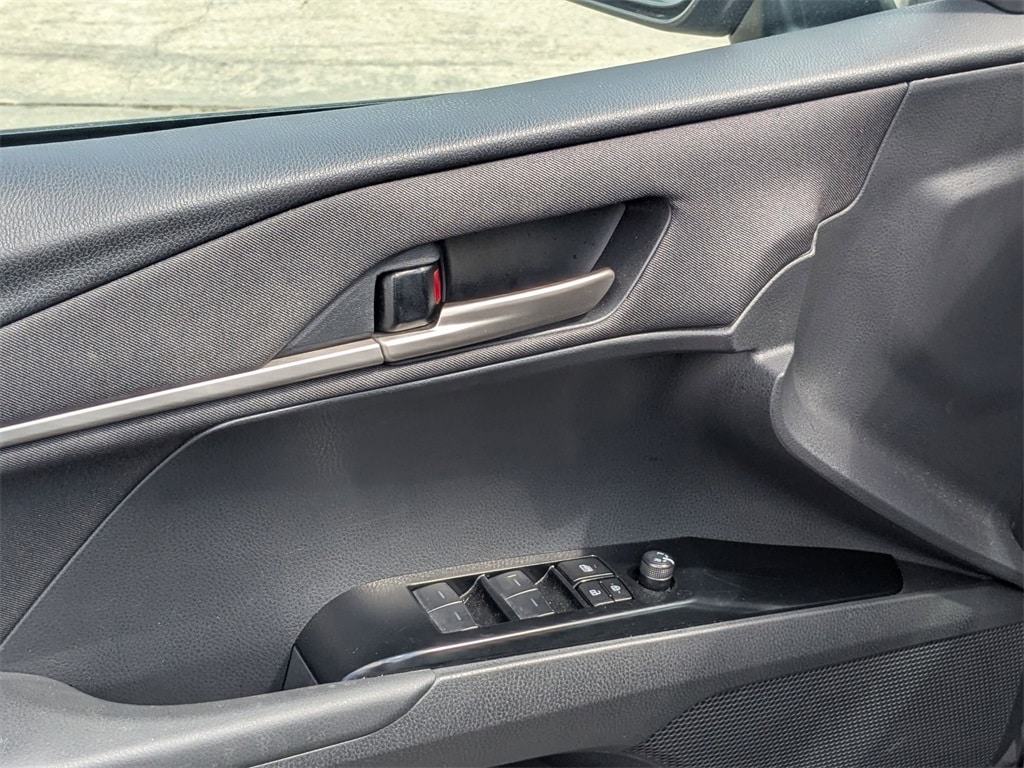 Thumbnail: 2025 Toyota Camry - 13