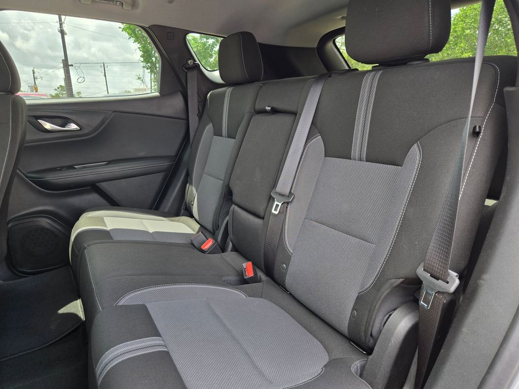 Thumbnail: 2025 Chevrolet Blazer - 28