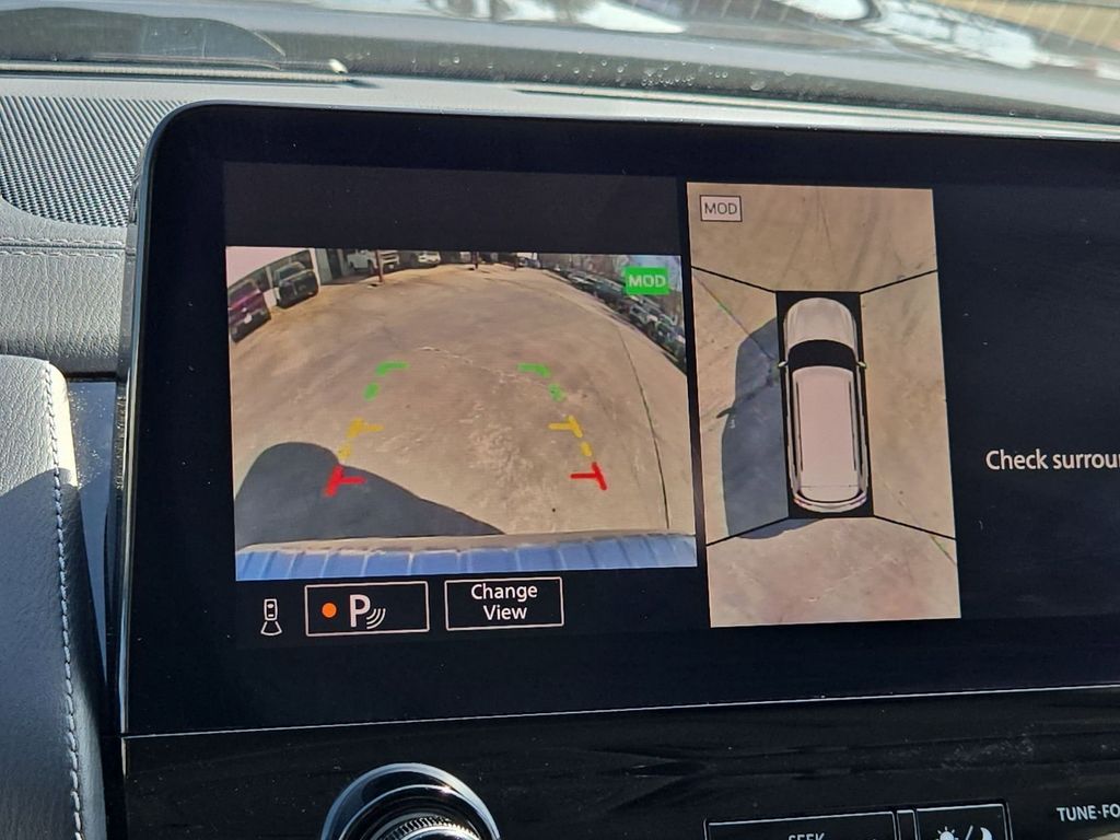 Thumbnail: 2024 INFINITI QX80 - 18