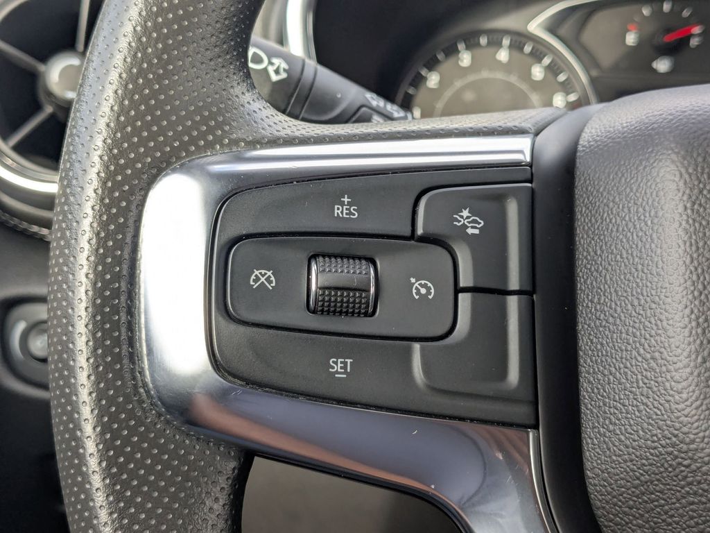 Thumbnail: 2025 Chevrolet Blazer - 16