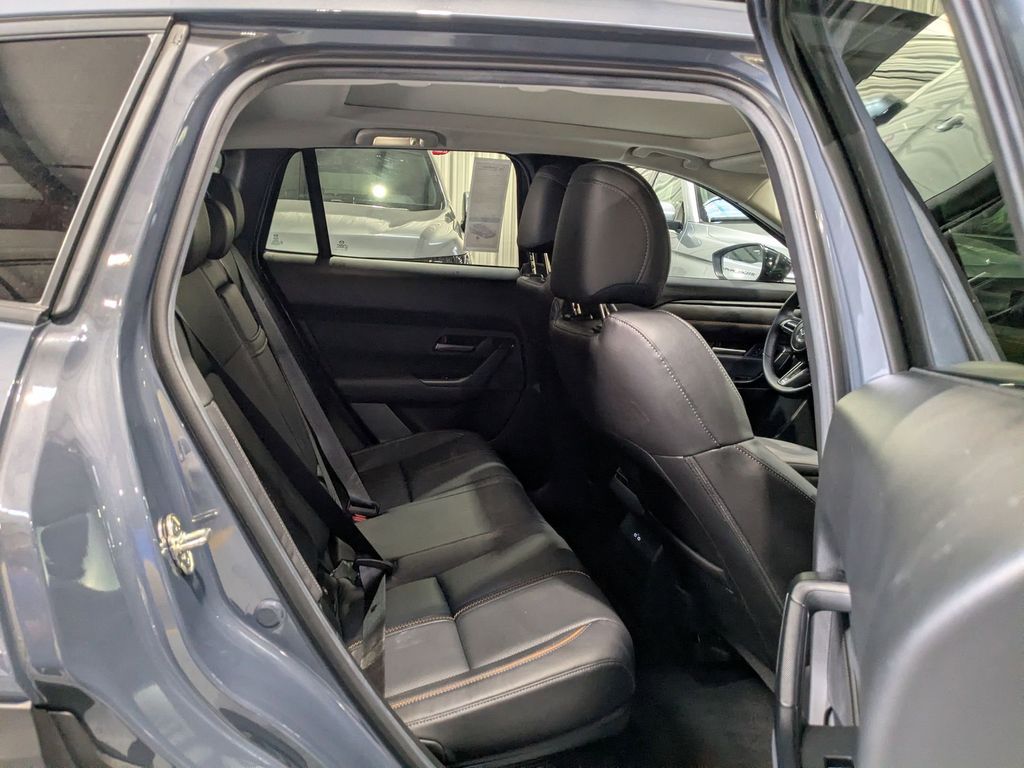 Thumbnail: 2025 Mazda CX-50 - 31