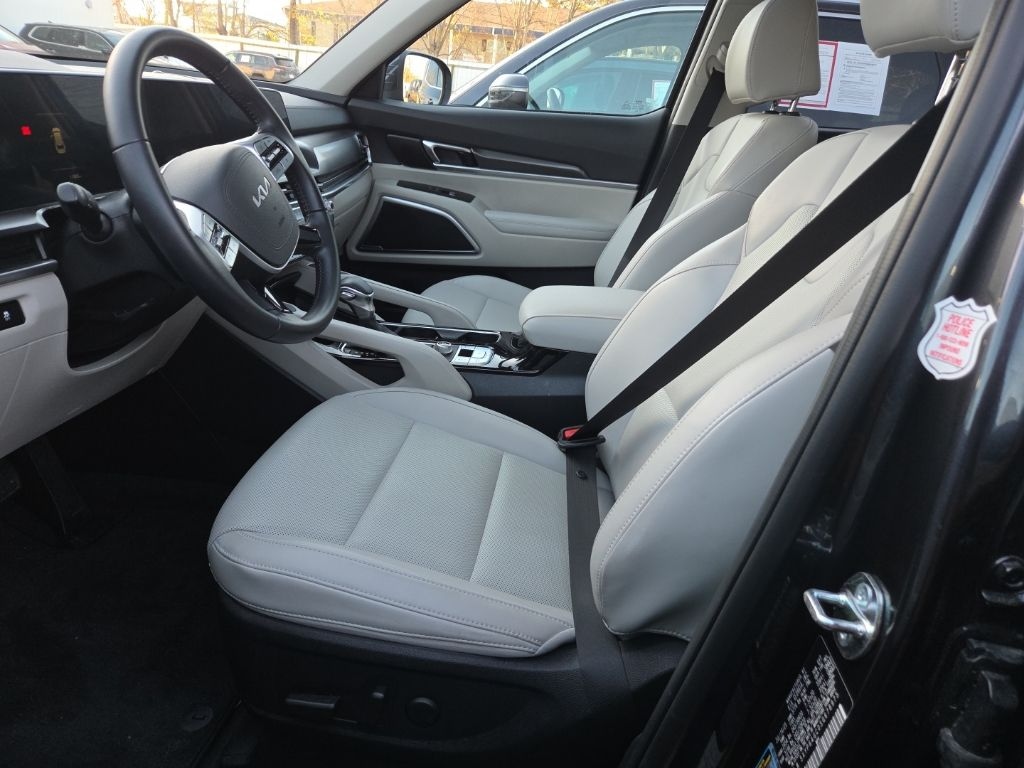 Certified 2025 Kia Telluride S SUV