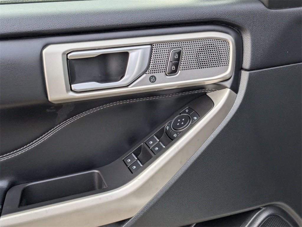 2023 Ford Explorer Limited 13