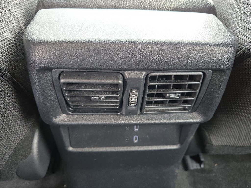 Thumbnail: 2025 Toyota 4Runner - 25