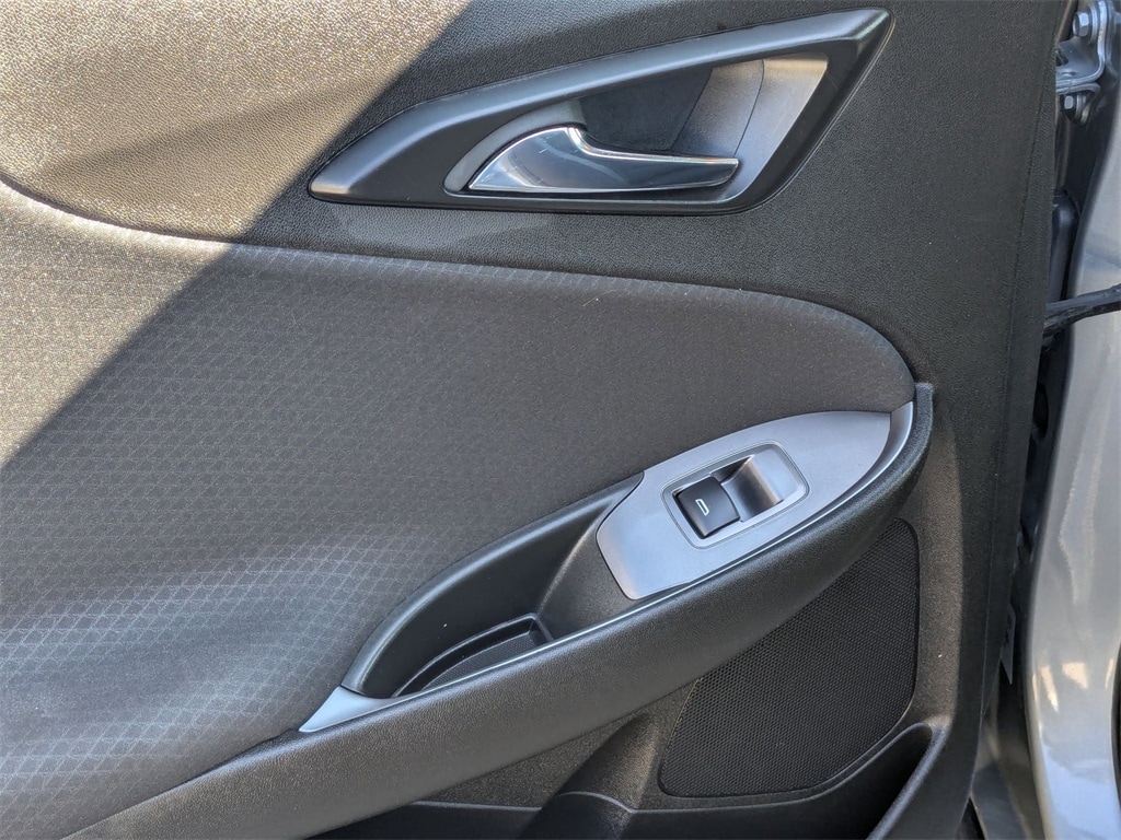 Thumbnail: 2023 Chevrolet Malibu - 22