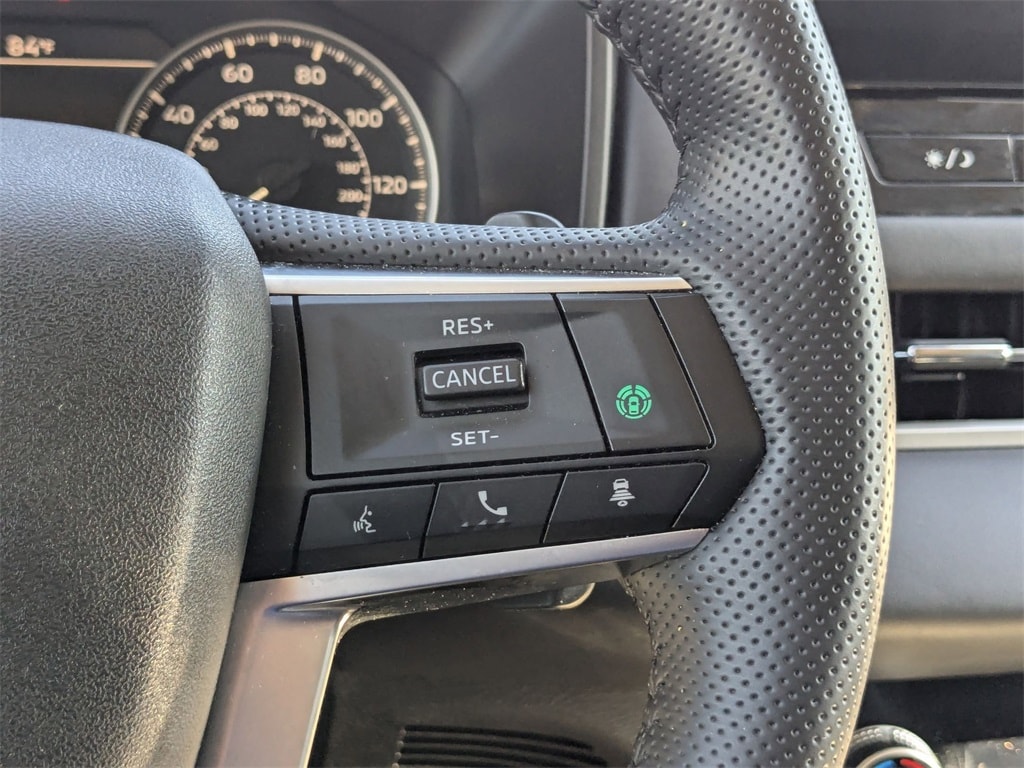 Thumbnail: 2025 Mitsubishi Outlander - 17