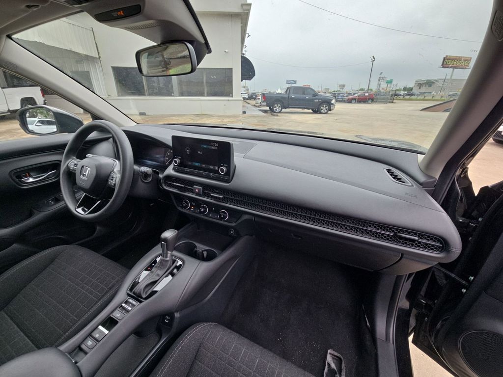 Thumbnail: 2025 Honda HR-V - 28