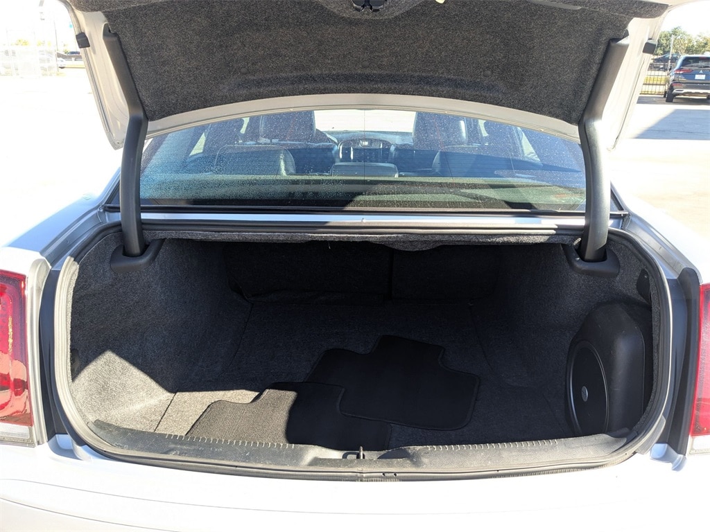 Thumbnail: 2023 Chrysler 300 - 31