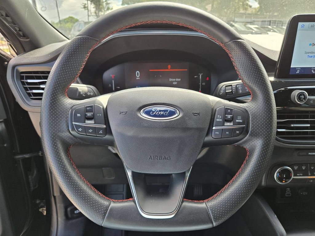 2025 Ford Escape ST-Line - Photo 22