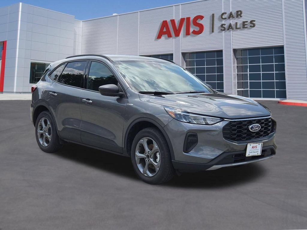 Thumbnail: 2025 Ford Escape - 3