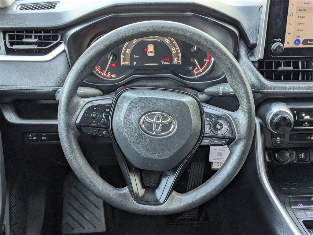 Thumbnail: 2025 Toyota RAV4 - 15