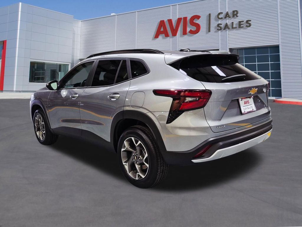 Thumbnail: 2025 Chevrolet Trax - 9