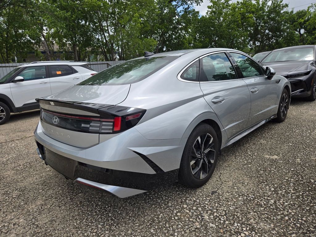 Thumbnail: 2025 Hyundai Sonata - 4