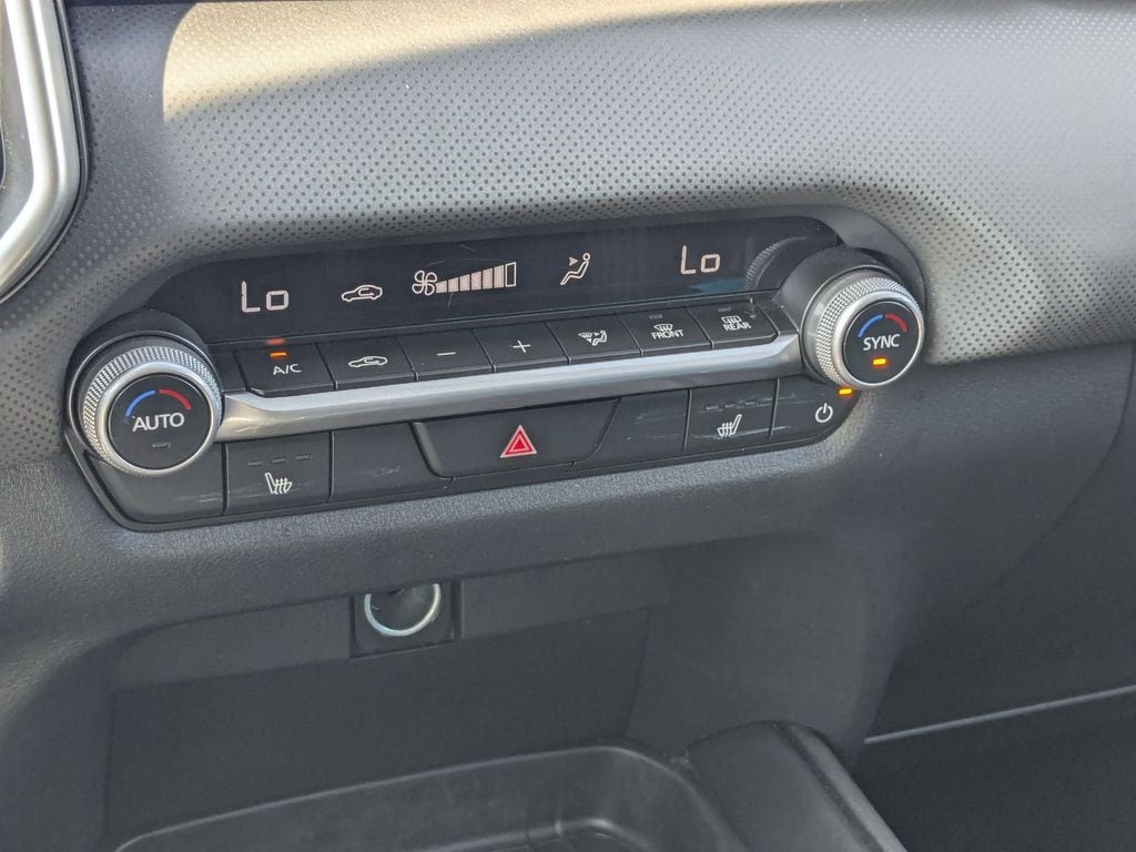 Thumbnail: 2025 Mazda CX-50 - 22