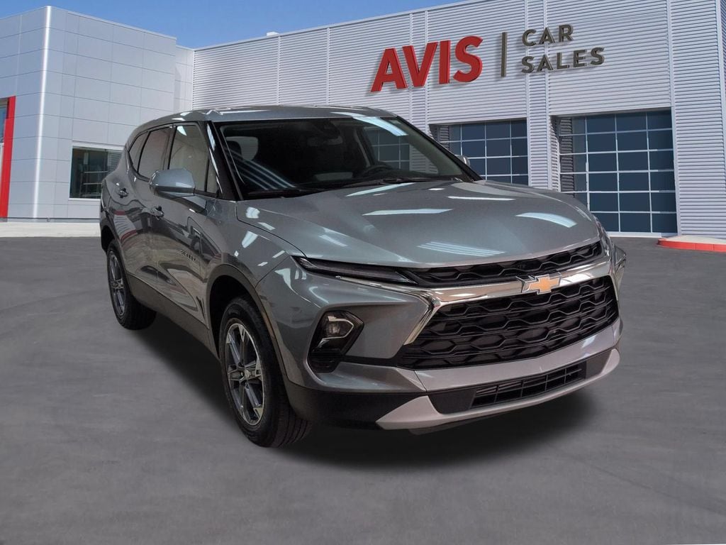 Thumbnail: 2025 Chevrolet Blazer - 3