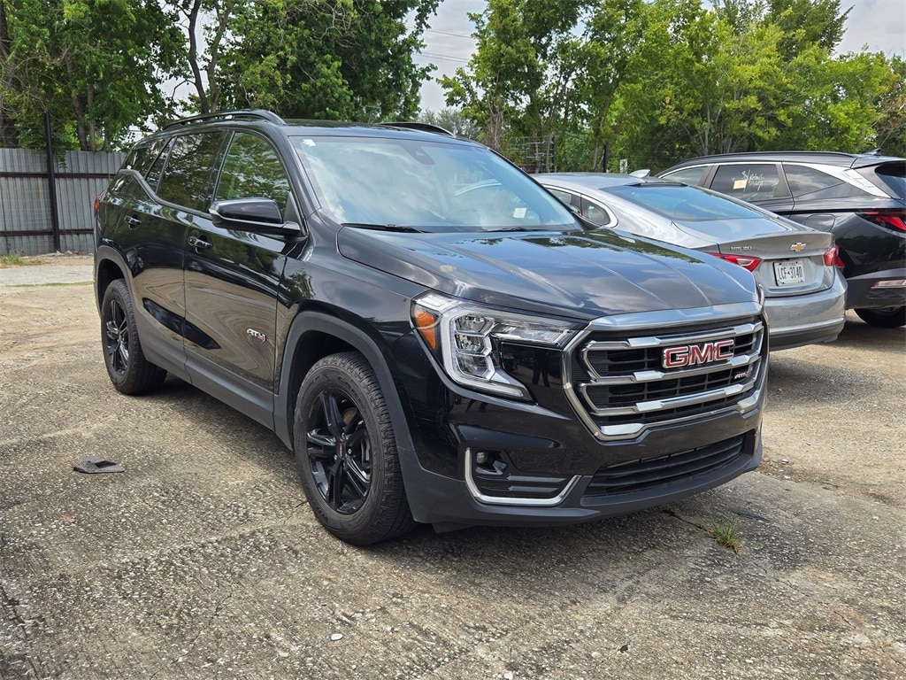 Thumbnail: 2023 GMC Terrain - 3
