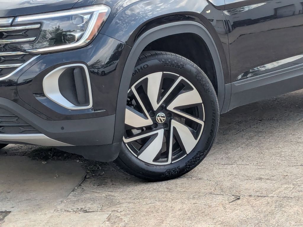 Thumbnail: 2025 Volkswagen Atlas - 32