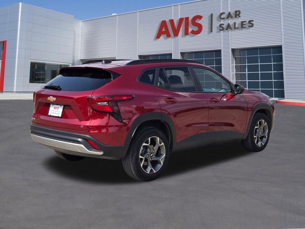 Thumbnail: 2025 Chevrolet Trax - 6