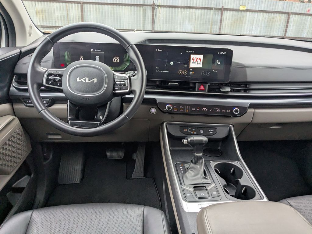 Thumbnail: 2025 Kia Carnival - 24