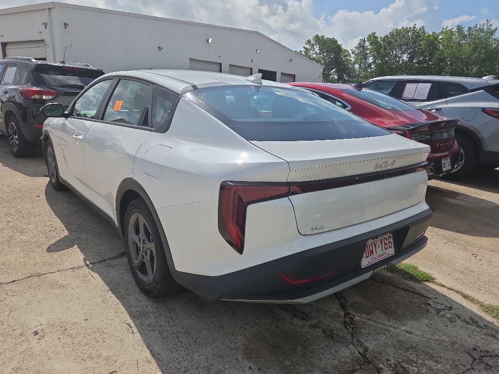 Thumbnail: 2025 Kia K4 - 8