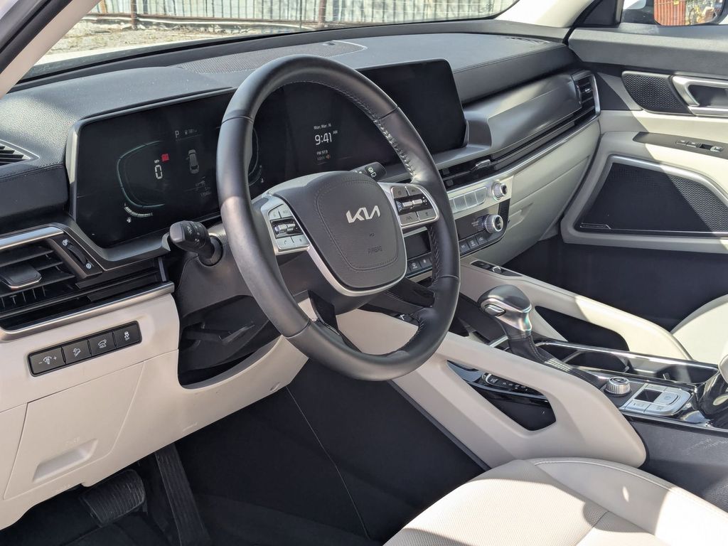 Thumbnail: 2025 Kia Telluride - 14