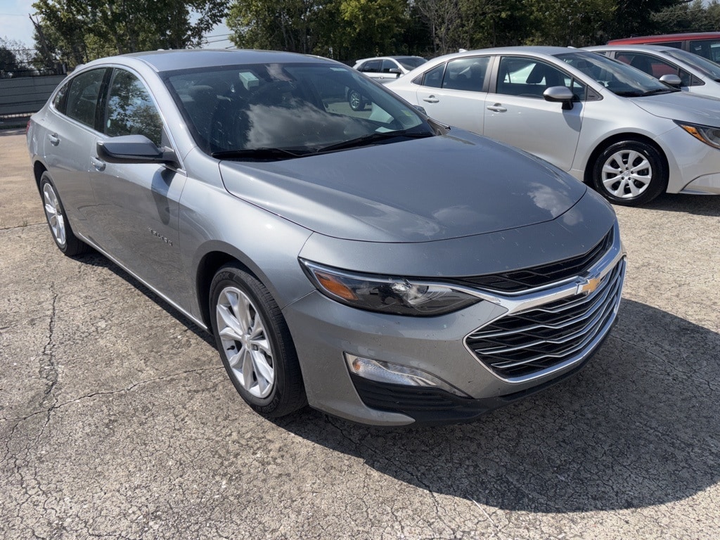 Thumbnail: 2024 Chevrolet Malibu - 3