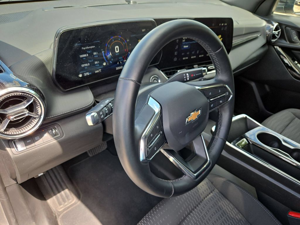 Thumbnail: 2025 Chevrolet Equinox - 15