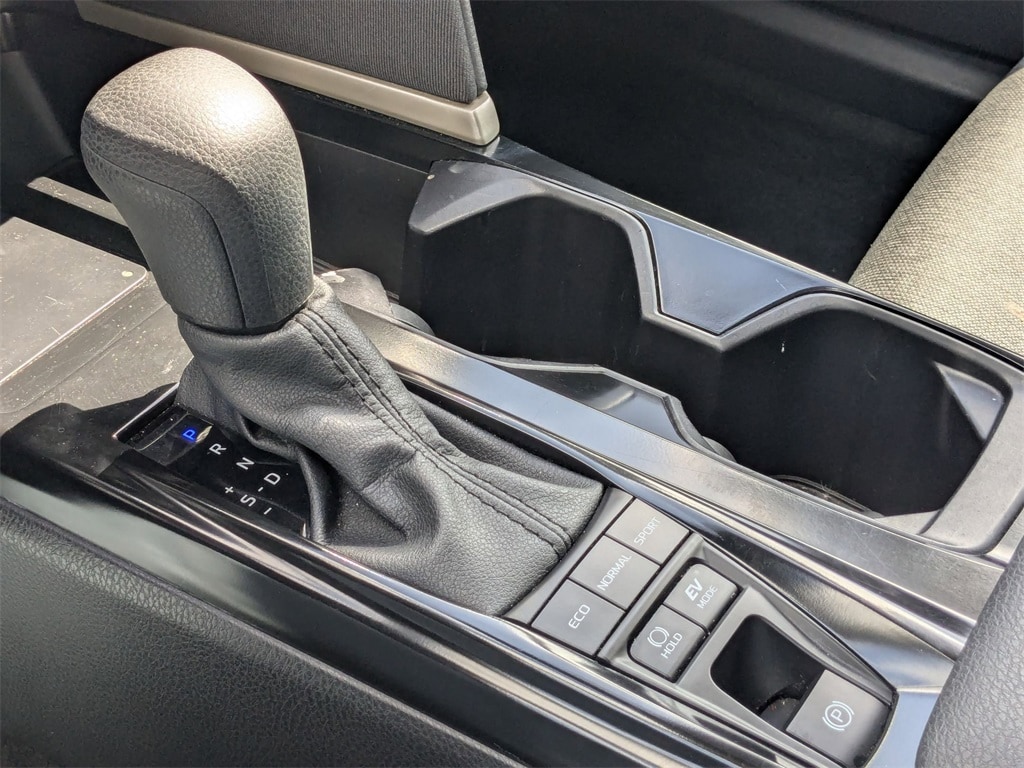 Thumbnail: 2025 Toyota Camry - 19