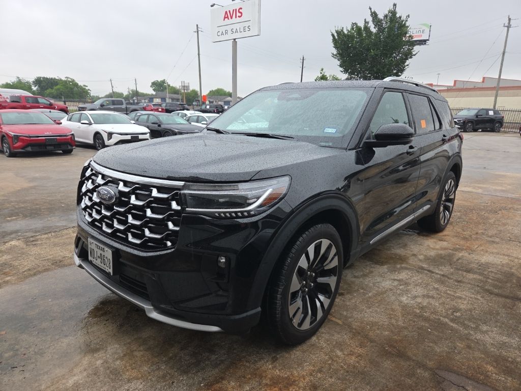 2025 Ford Explorer's photo