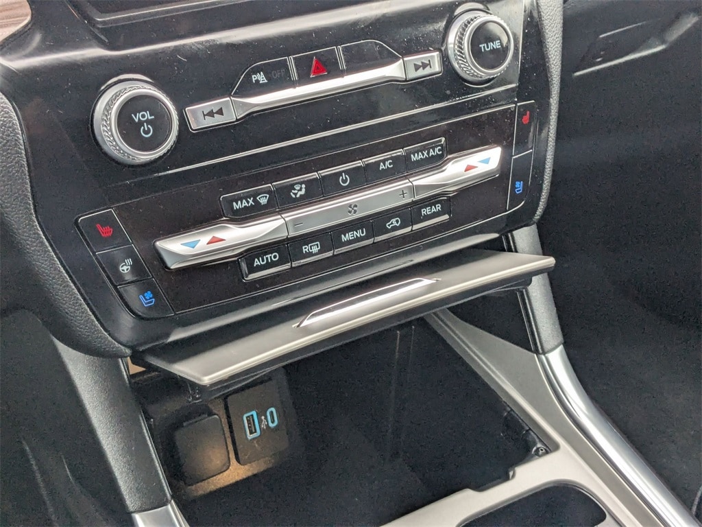 Thumbnail: 2024 Ford Explorer - 23