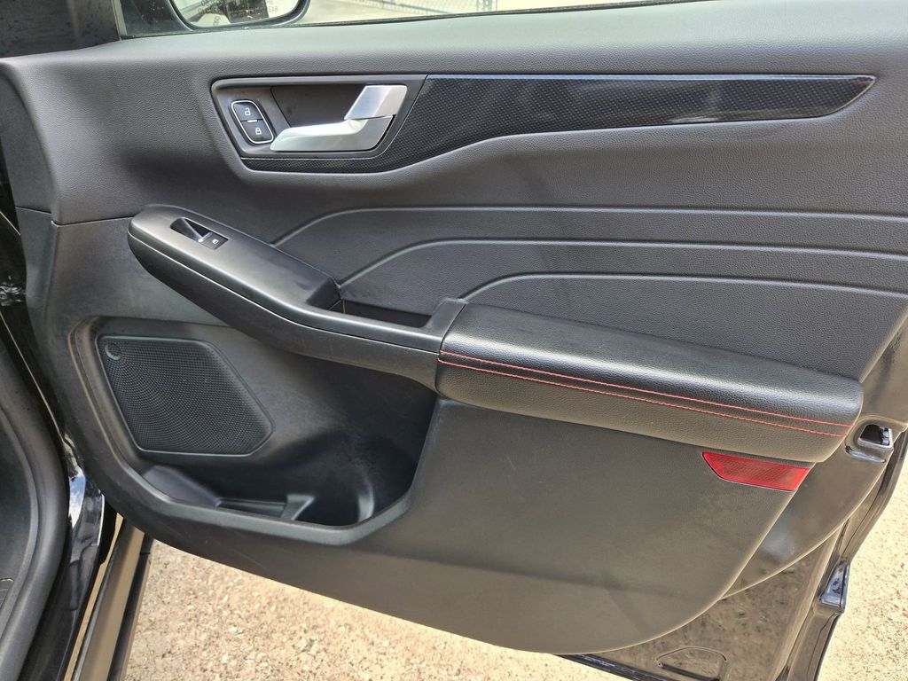 Thumbnail: 2025 Ford Escape - 33