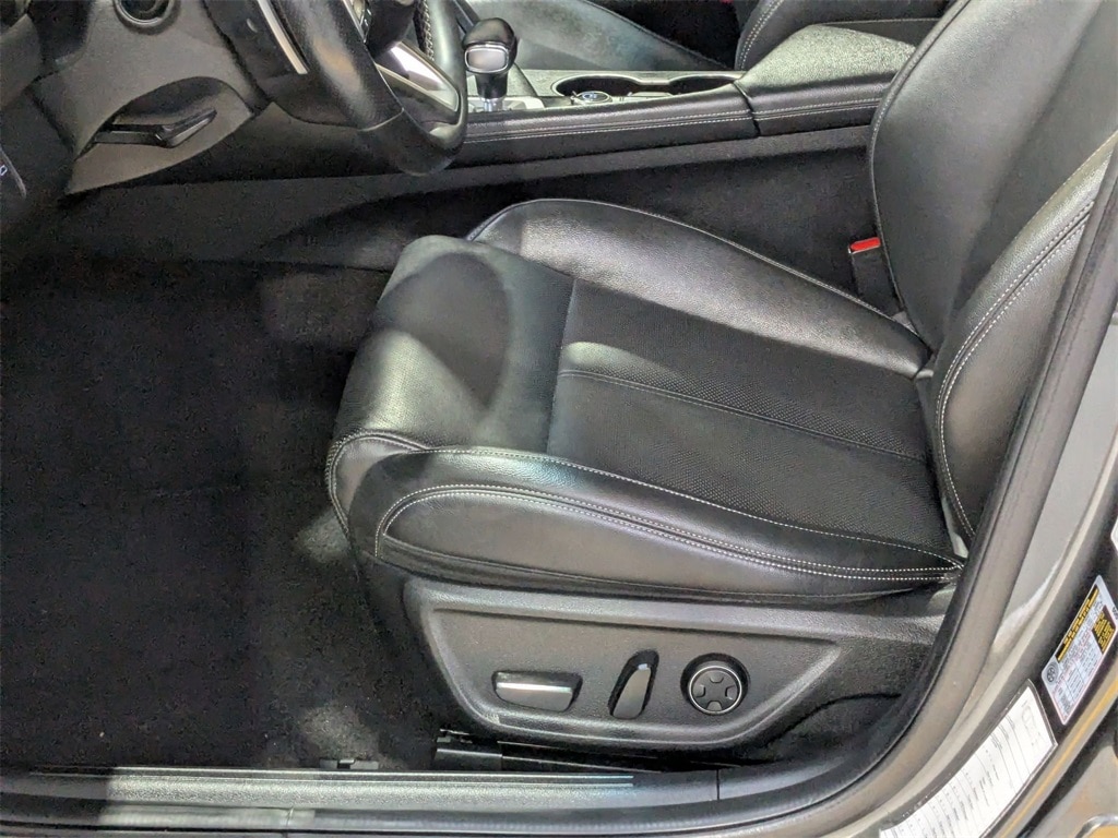 Thumbnail: 2023 Genesis G70 - 23