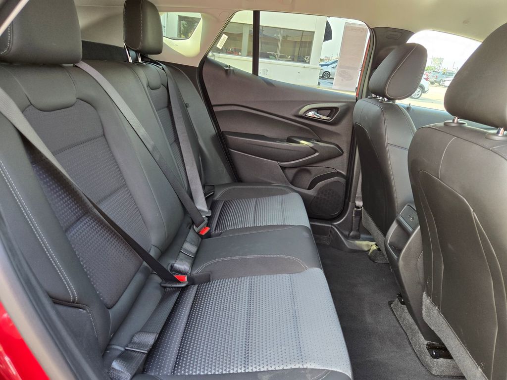 Thumbnail: 2025 Chevrolet Trax - 29