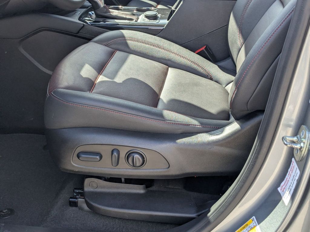 Thumbnail: 2025 Chevrolet Blazer - 22