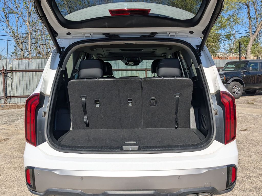 Thumbnail: 2025 Kia Telluride - 29