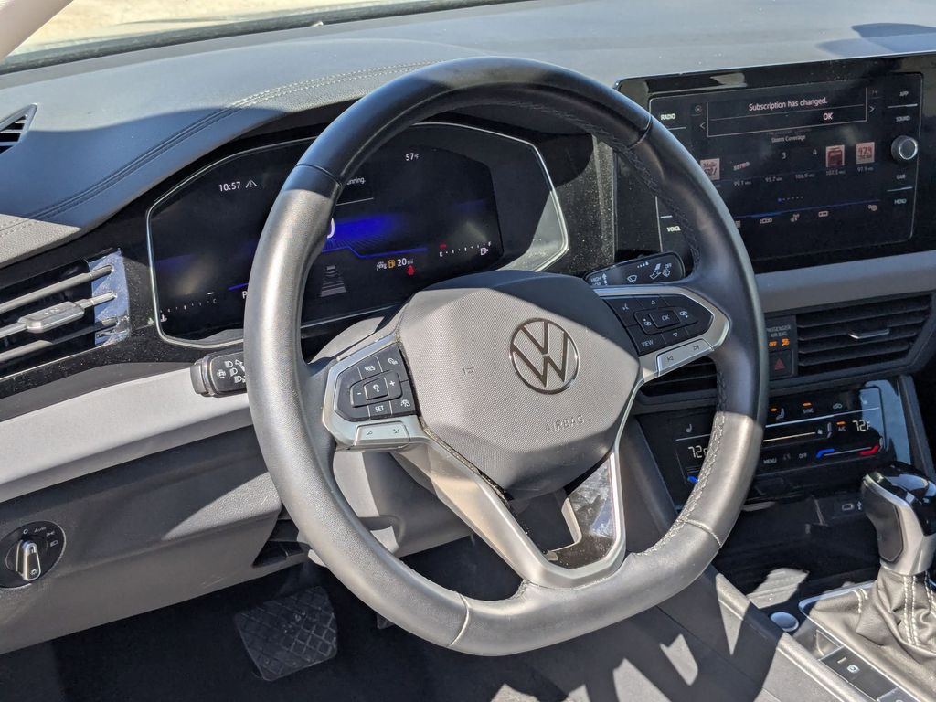 Thumbnail: 2025 Volkswagen Jetta - 15