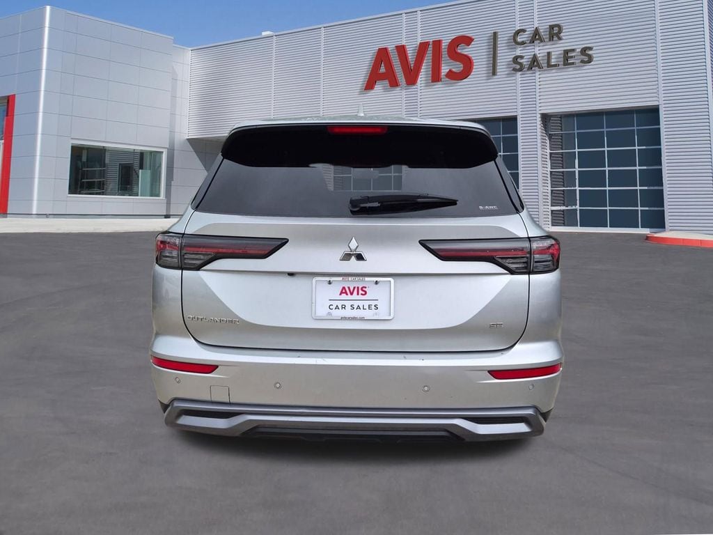 Thumbnail: 2025 Mitsubishi Outlander - 6