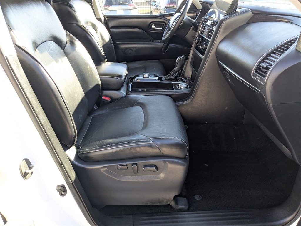 Thumbnail: 2023 INFINITI QX80 - 30