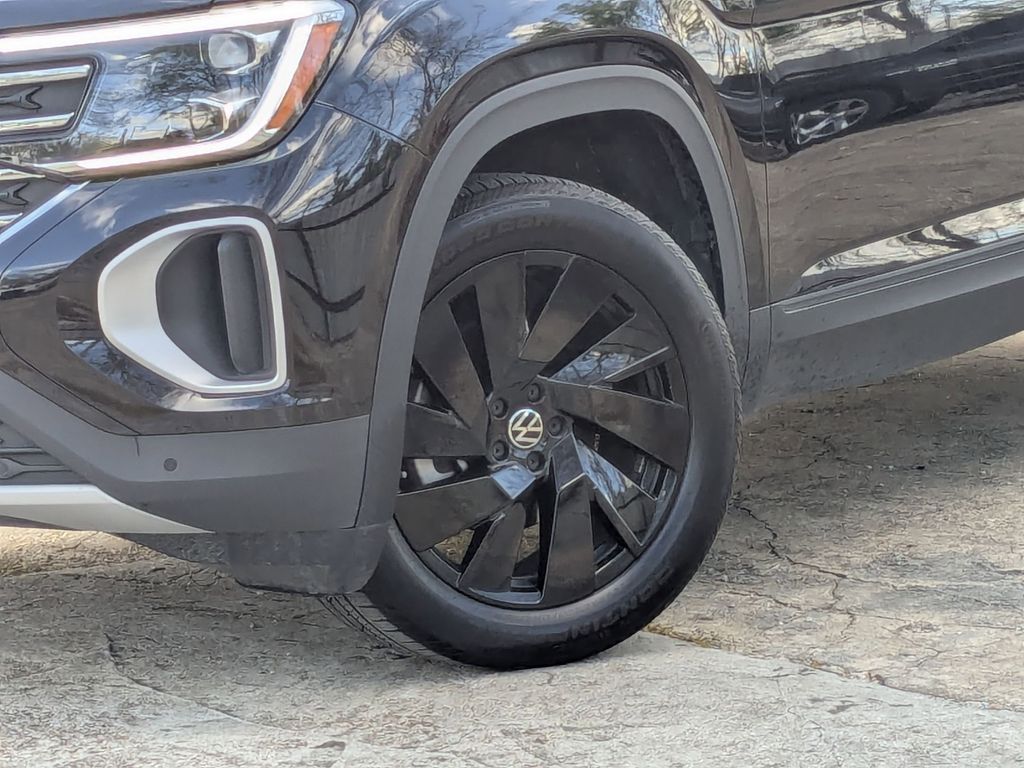 Thumbnail: 2025 Volkswagen Atlas - 32