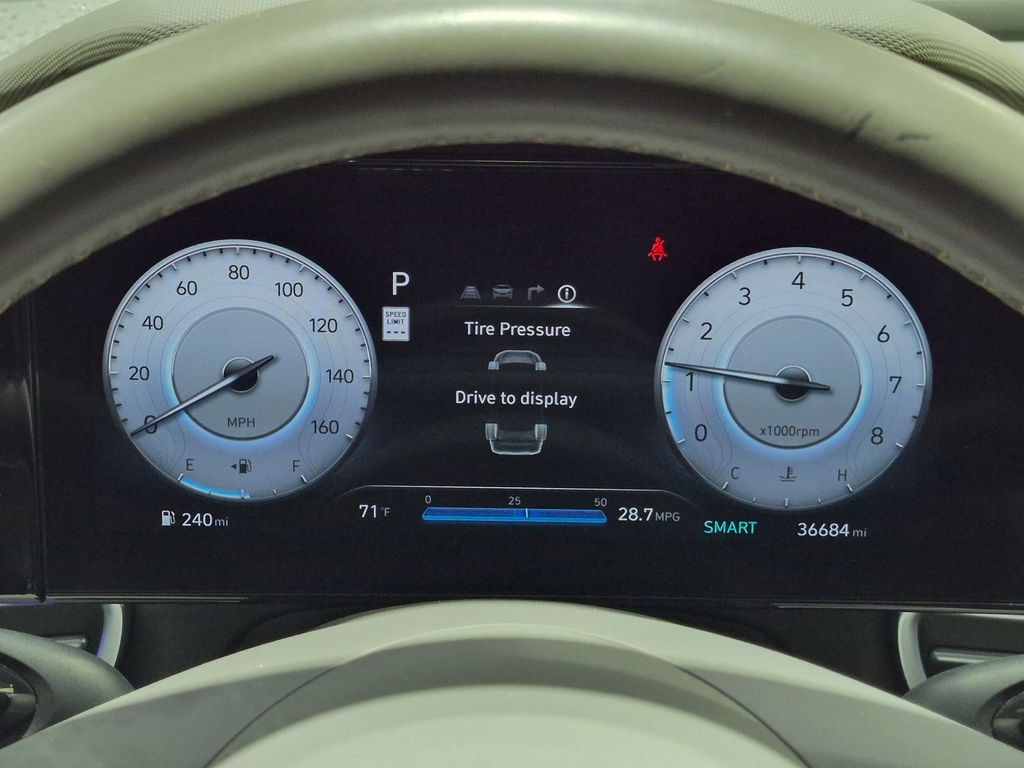 Thumbnail: 2025 Hyundai Elantra - 17