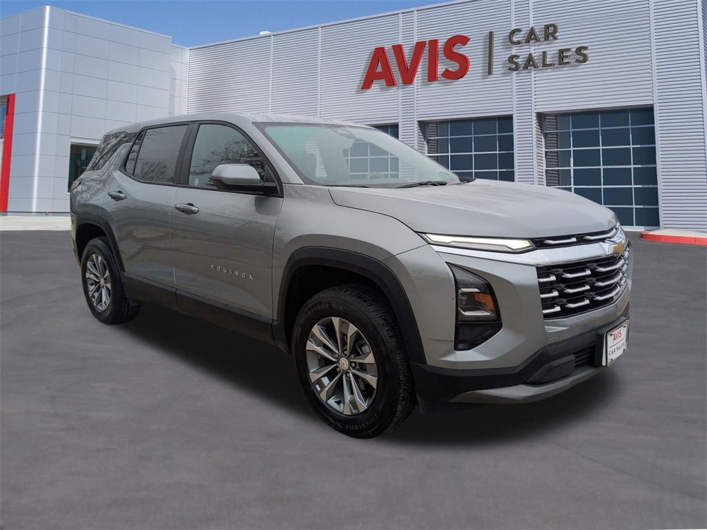 Thumbnail: 2025 Chevrolet Equinox - 3