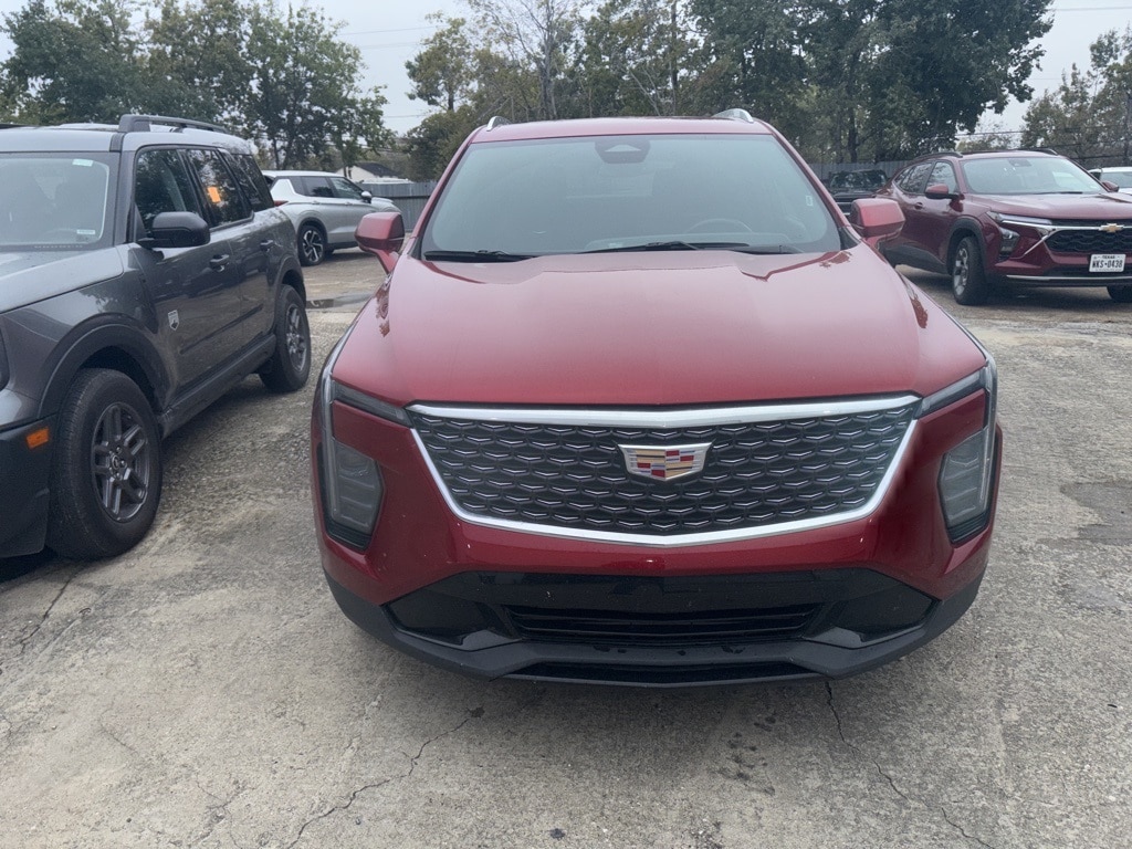 Thumbnail: 2024 Cadillac XT4 - 2